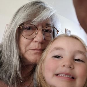 Meet your Posher, Debra